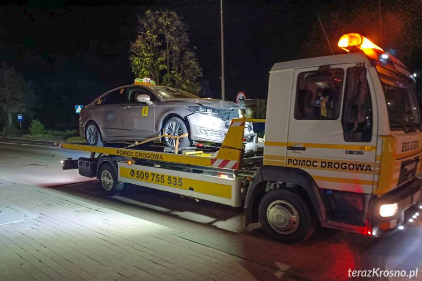 Uderzył w forda i uciekł. Sprawca kolizji sam zgłosił się na policję