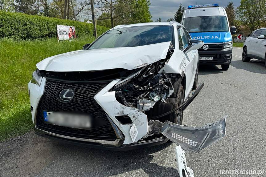 Zderzenie dwóch samochodów na DK19