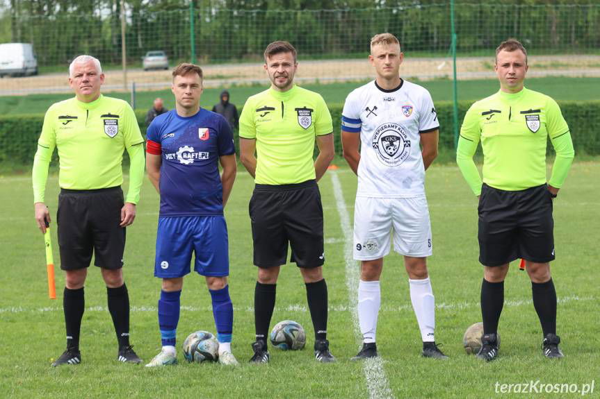 Wisłok Krościenko Wyżne - Iskra Iskrzynia: zwycięstwo gospodarzy w sąsiedzkim boju [ZDJĘCIA]