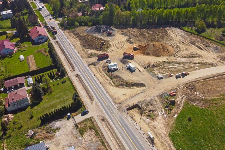 Budowa drogi Potok - Jedlicze. Trwa kolejny etap