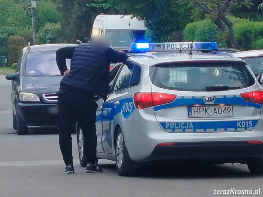 Zderzenie rowerzysty z osobówką