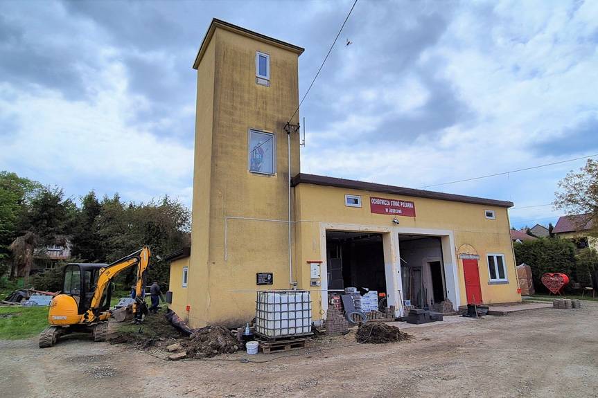 Jaszczew. Trwa II etap rozbudowy remizy OSP