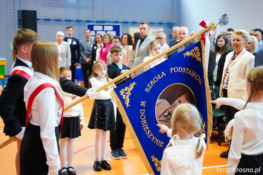 Dobieszyn. Antoni Jaracz patronem Szkoły Podstawowej