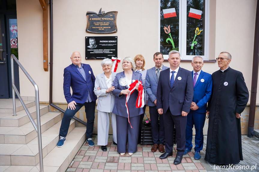 Dobieszyn. Antoni Jaracz patronem Szkoły Podstawowej