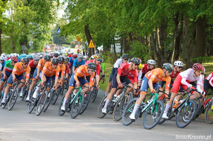 Kolarze przejechali przez Krosno i powiat
