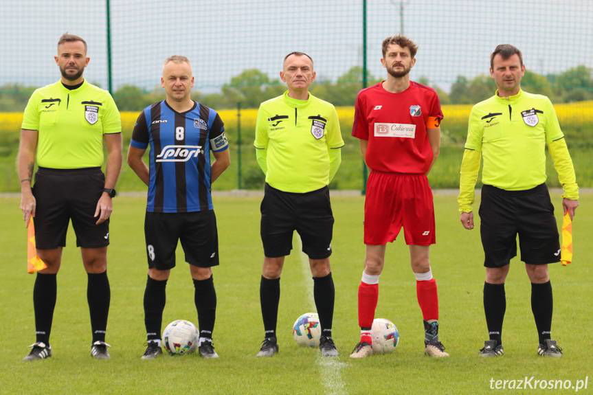 Pewne trzy punkty Nafty Splast Jedlicze w pojedynku z Głowienką [ZDJĘCIA]