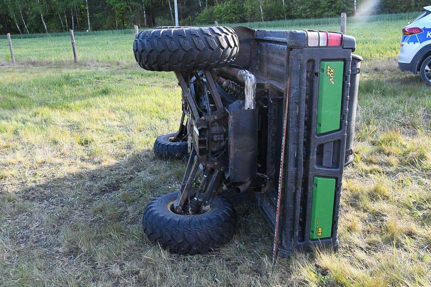 Trzy dziewczynki przygniecione przez pojazd