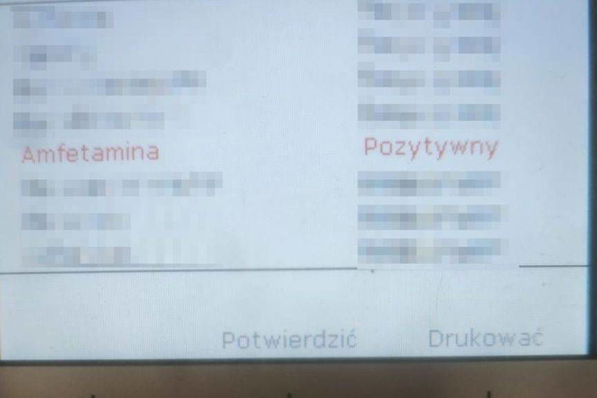 Kierował pod wpływem amfetaminy, nie miał prawa jazdy i popełnił wiele wykroczeń