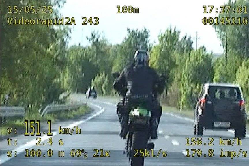 29-latek, pędził z prędkością 151 km/h