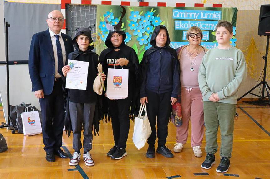 Uczniowie pokazali, że wiedzą, jak dbać o środowisko