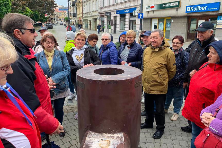 Seniorzy z Klubu "Sami Swoi" odkrywali uroki Krasiczyna i Przemyśla