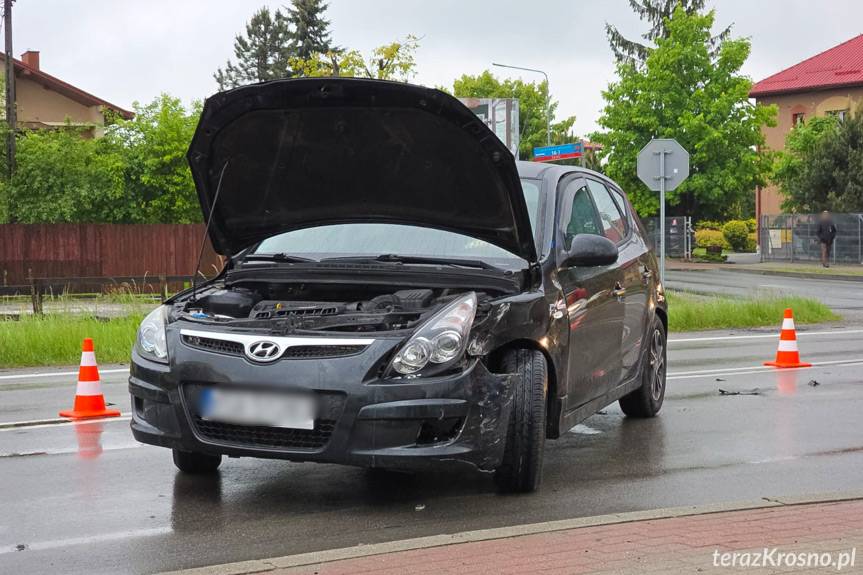 Zderzenie dwóch samochodów w Łężanach
