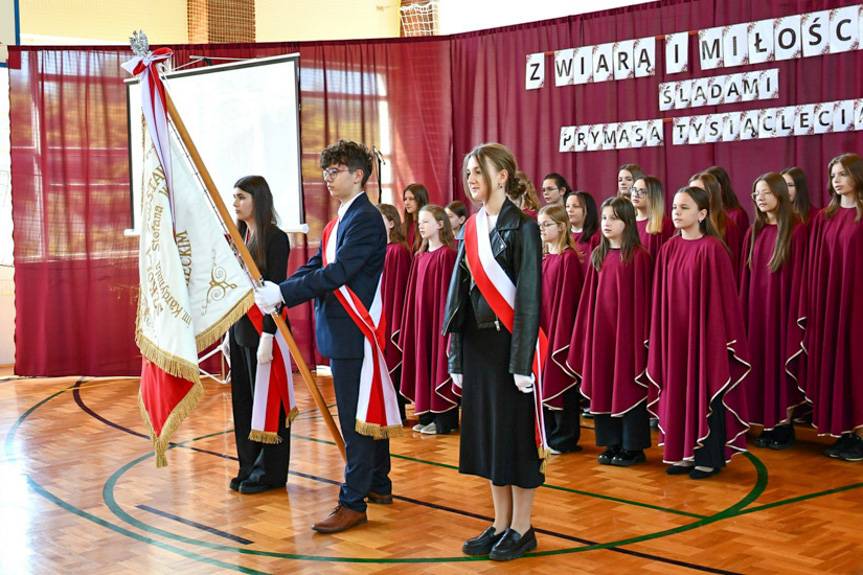 Dzień Patrona i Dzień Matki w SP we Wróbliku Szlacheckim
