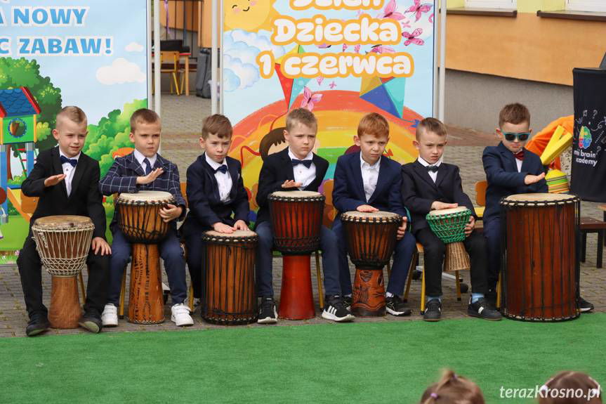 Piknik rodzinny i otwarcie nowego placu zabaw w Przedszkolu Miejskim nr 5 w Krośnie [ZDJĘCIA]