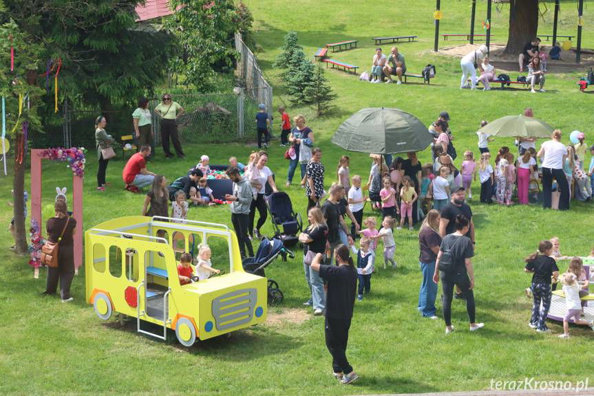 Piknik rodzinny i otwarcie nowego placu zabaw w Przedszkolu Miejskim nr 5 w Krośnie [ZDJĘCIA]