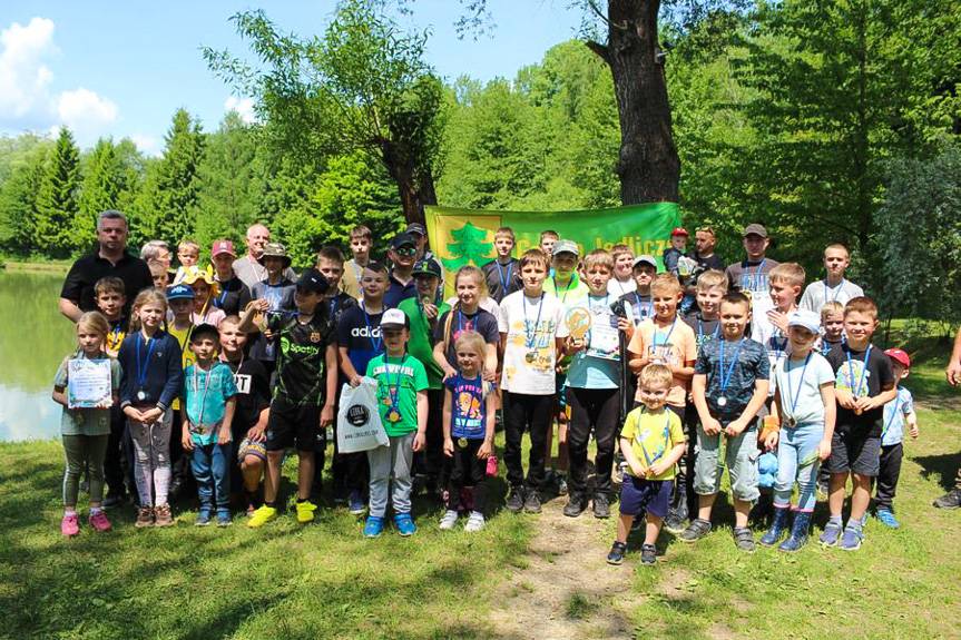 Zawody wędkarskie z okazji Dnia Dziecka