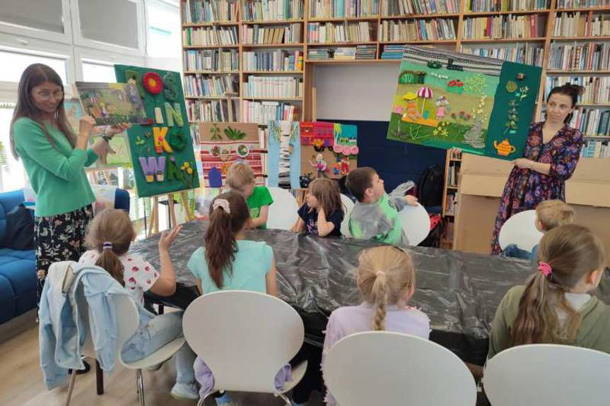 Spacer przez cztery pory roku z "Roślinkową książką"