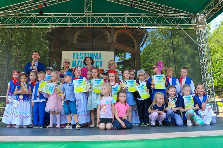 Festiwal Twórczości Dziecięcej "Skrzacik" w Iwoniczu-Zdroju