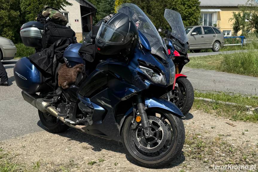 Zderzenie samochodu z motocyklem na DK19