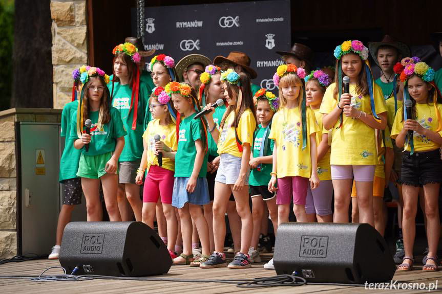 Wyjątkowy Dzień Dziecka w Rymanowie-Zdroju. Zbóje, tort gigant, piana party, pokazy, wyścigi... [ZDJĘCIA]