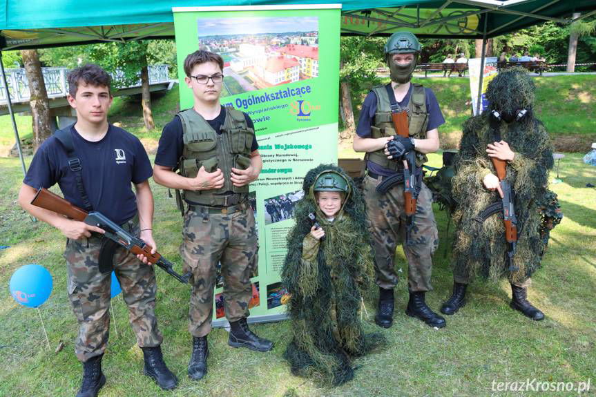 Wyjątkowy Dzień Dziecka w Rymanowie-Zdroju. Zbóje, tort gigant, piana party, pokazy, wyścigi... [ZDJĘCIA]