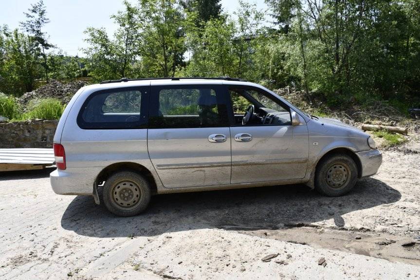 Pijany kierowca spowodował kolizję i uciekł