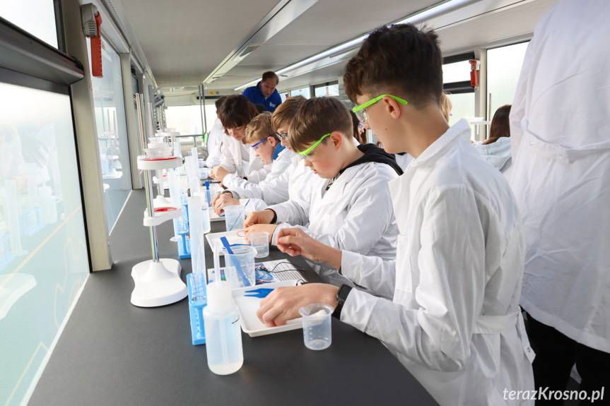 Naukobus Fundacji PGNiG Grupa Orlen zawitał do Wrocanki [ZDJĘCIA]