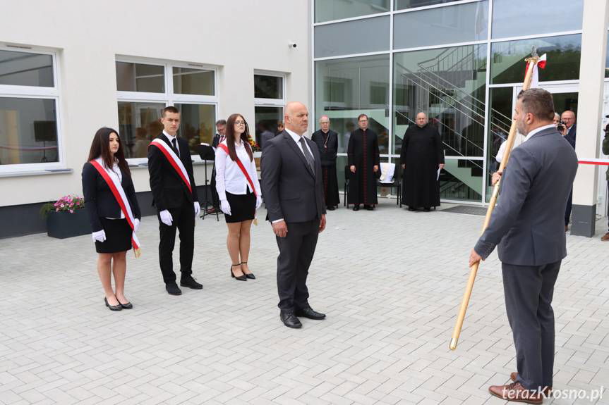 Wyjątkowy dzień w historii Szkoły Podstawowej w Sieniawie [ZDJĘCIA]