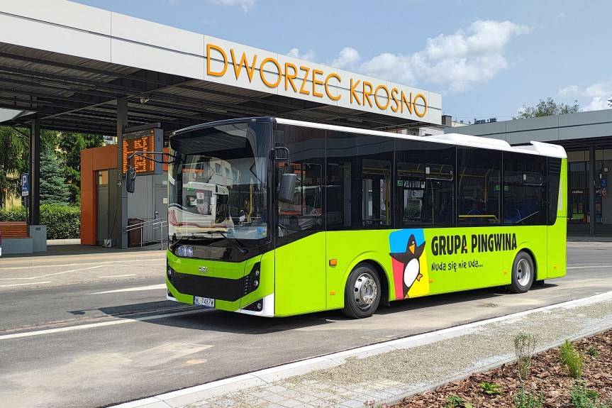 Turecki autobus na ulicach Krosna