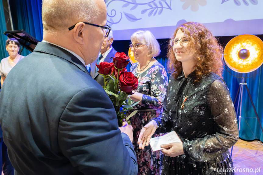 Ludzie kultury z powiatu krośnieńskiego uhonorowani przez starostę [ZDJĘCIA]