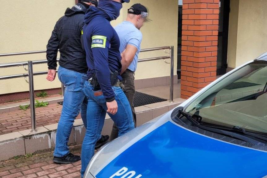 Policjanci zatrzymali 39-latka. Mężczyzna był poszukiwany przez sąd