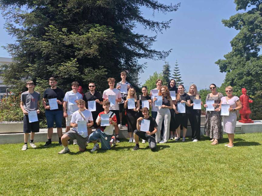 Uczniowie z "Naftówki" na praktykach w Portugalii i Hiszpanii