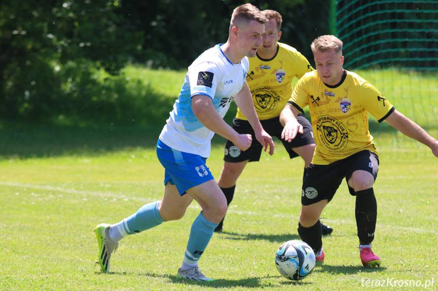 Zwycięstwo Kotwicy Korczyna w sąsiedzkim boju w Krościenku Wyżnym [ZDJĘCIA]