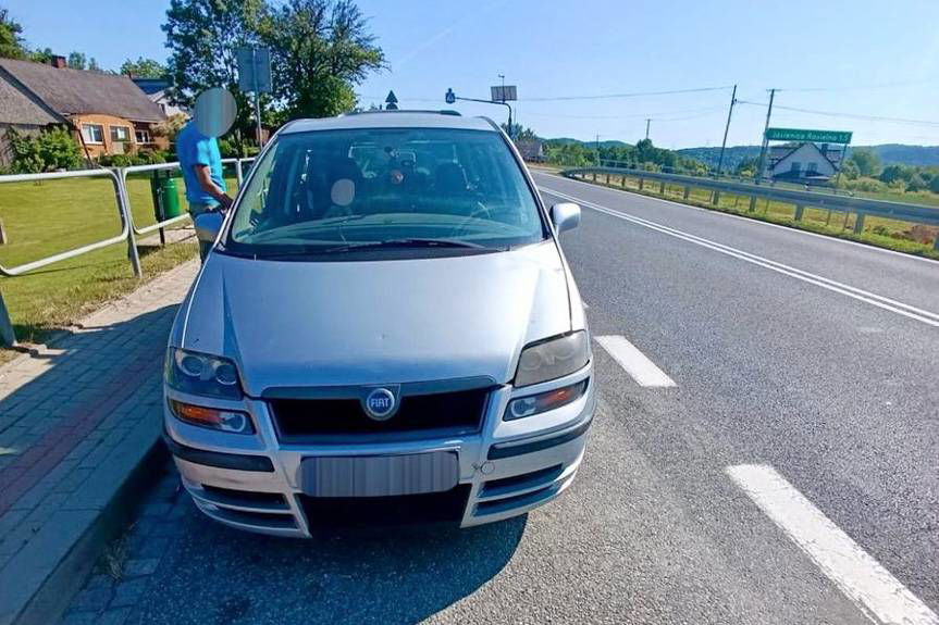 34-latek z promilami za kółkiem. Wiózł dwoje dzieci