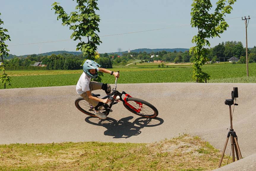 Rowerowe emocje na Pumptracku. VI Zawody w Miejscu Piastowym