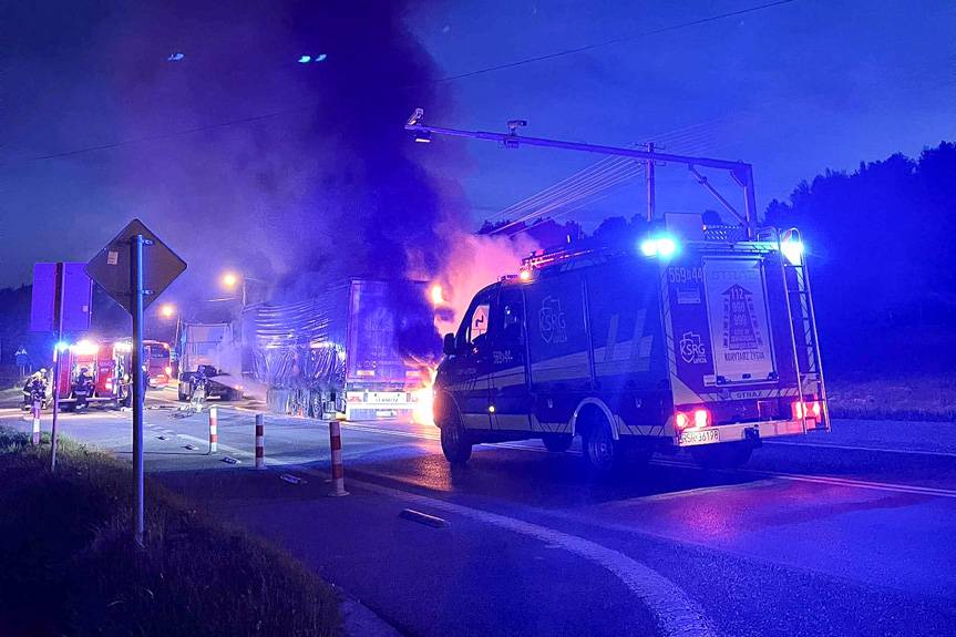 Pożar naczepy na DK19 