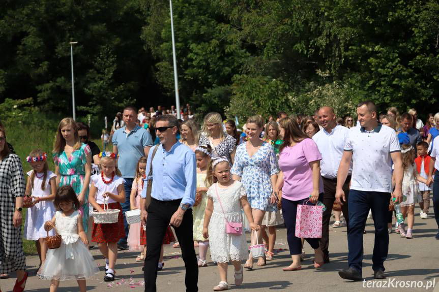 Tłumy wiernych na procesji Bożego Ciała w Krościenku Wyżnym [ZDJĘCIA]