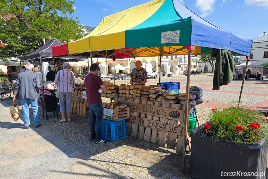 Jarmark produktów regionalnych na krośnieńskim rynku