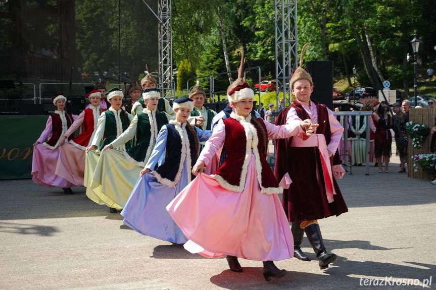 Otwarcie Pory Zdrojowej w Iwoniczu-Zdroju z tańcem i muzyką lat 30