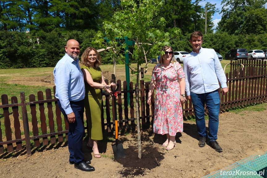 OREW w Rymanowie ma nowoczesny integracyjny plac zabaw [ZDJĘCIA]