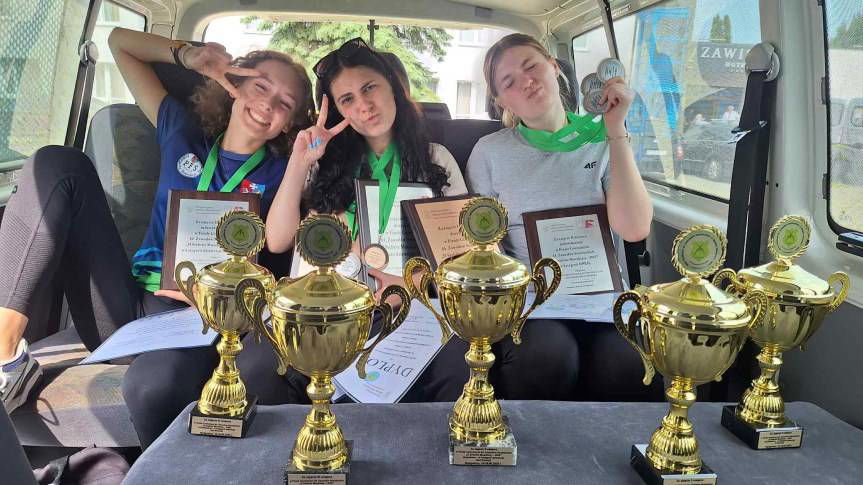 Uczennice LO w Jedliczu na podium w Bydgoszczy