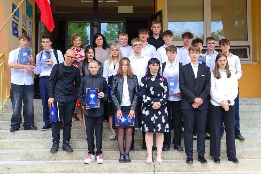 Zakończenie roku szkolnego w SP w Miejscu Piastowym