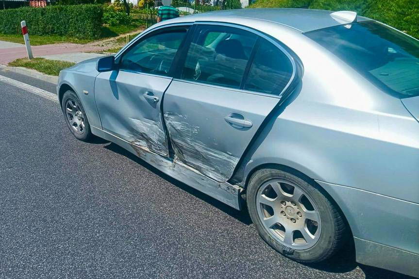 Na sądowym zakazie i pod wpływem alkoholu doprowadził do zderzenia