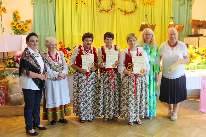 Pokolenia kobiet tworzą historię. 65 lat Koła Gospodyń Wiejskich w Iwoniczu