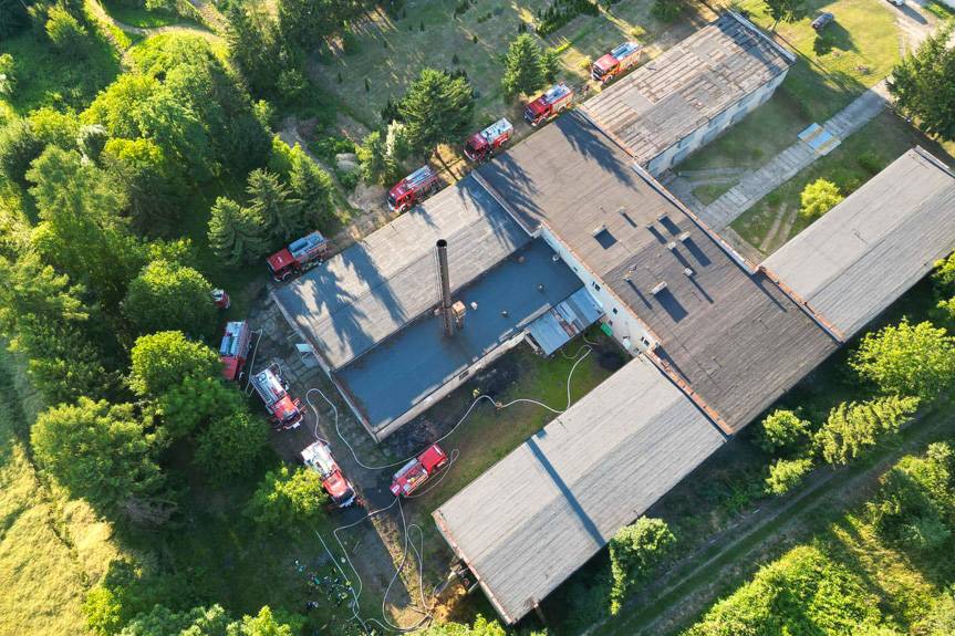 Pożar kurnika. Strażacy uratowali 14 tys. kur