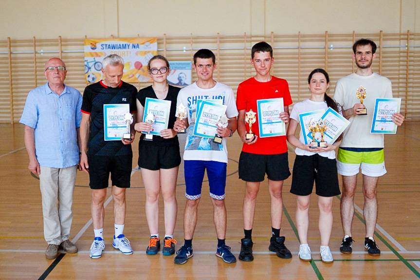 Zacięta walka i sportowa pasja. Turniej badmintona w Głowience