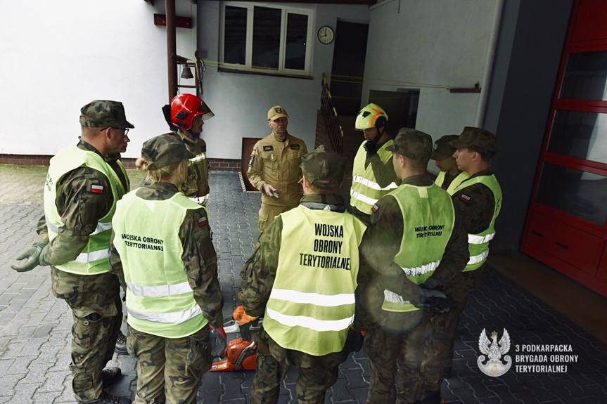 Terytorialsi z 3 Podkarpackiej Brygady Obrony Terytorialnej w gotowości do działania