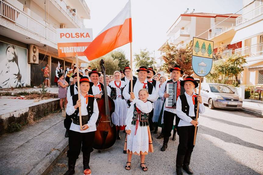 Taniec, śpiew i przyjaźń narodów. Zespół "Lubatowianie" w Grecji