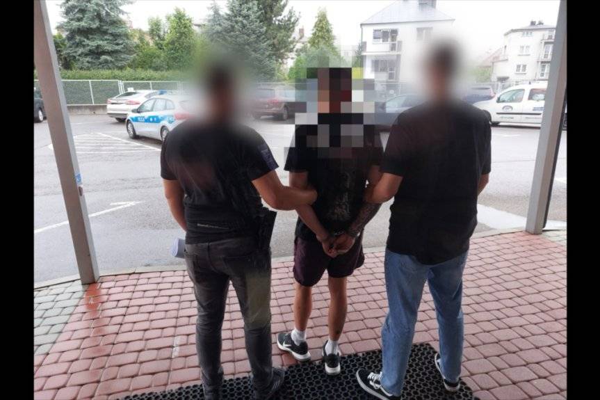 Był pijany i uciekł z miejsca zdarzenia