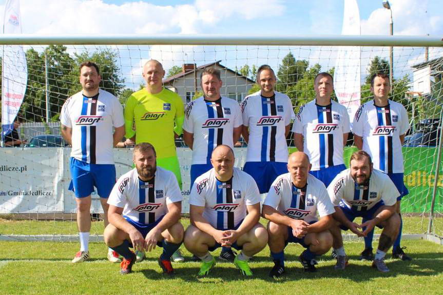 Piłkarskie emocje i stara gwardia. W Jedliczu znów zagrali o Puchar Burmistrza